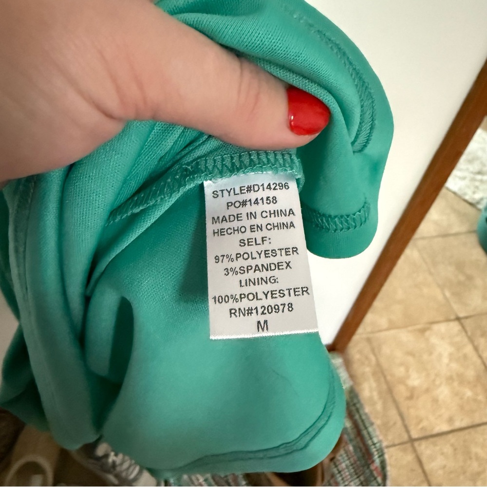 Entro Green Ruched Mini Dress - Picture 9 of 10